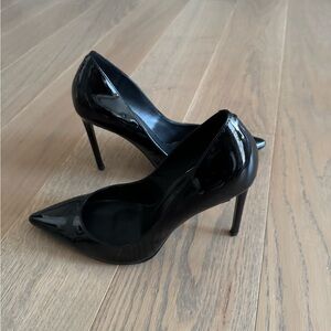 Tony Bianco patent leather black pump